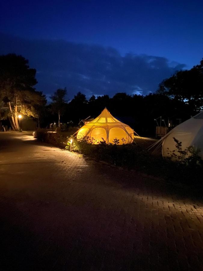 Stargazer Tent Met Sterrenuitzicht Каллантсог Экстерьер фото